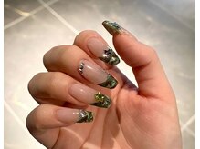 ネイルアンドアイラッシュスタジオ シュシュ(chouchou)/秋冬迷彩柄×ストーン