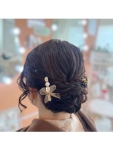 エミュ バイ ミュゼ ドゥ ソルシエール(emu. by Musee de Sorciere)/二次会・パーティーヘアセット