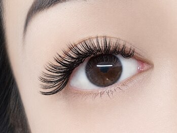 アンモス(Ann Moss)の写真/【最強ボリュームEye】最新技術ダブルクラッチで自まつ毛への負担最小限でボリュームUP！しかもモチ抜群◎