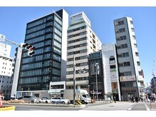 ウィズグリント(with Glint)/サロンのあるビルの外観です