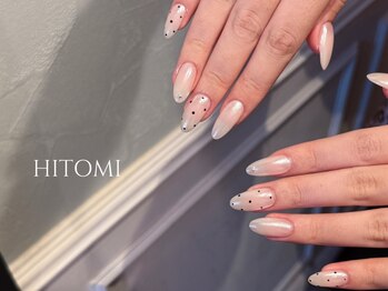 ヒトミネイルサロン(HITOMI NAIL SALON)の写真/お仕事や家事の合間でも楽しめる♪上品でシンプルな大人ネイル。繊細な技術で仕上がりもモチも大満足◎