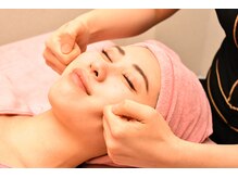 カトレア(Cattleya)/疲れてる顔に！目元パッチリ♪