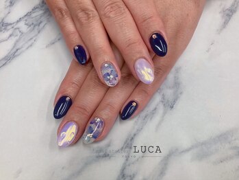 ネイルアトリエルカ(nail atelier LUCA)/W-981 大人可愛いフラワーネイル