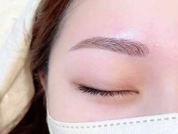 ユーアイ(Yu_eye)の写真/【眉毛で第一印象を変える】 プロによる骨格に合わせたデザインで理想の眉毛に。
