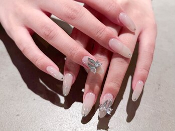 ドレス(Dress nail＆eyelash Lolonois)/【担当：赤根】