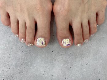 フットネイル/つけ放題　¥11500