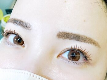 ルルドレッサー バイ シャット(LULU Dresser by chatte)の写真/お客様の目元・ご希望に合わせて似合わせまつげをご提案!モチの良さ×通いやすい価格でリピート率80％以上*