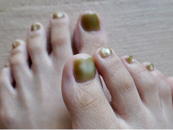 ヒアカ 東京ガーデンテラス店(Heaka)の写真/【フットバス使用◎】ゆったり落ち着いた空間の店内で丁寧な施術をご提供♪足裏角質ケア付クーポンもアリ！