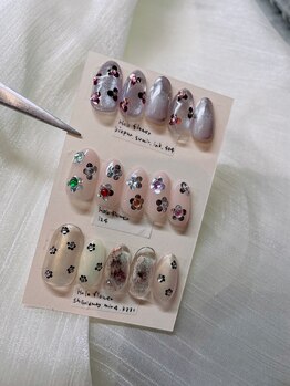 定額more hologram flower