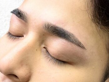 ササ アイブロウ バイ フォルス 梅田店(33 eyebrow by fors)の写真/【高技術】メンズ専用！リラックスできるプライベートサロンで理想の自分らしい眉毛を手に入れましょう♪