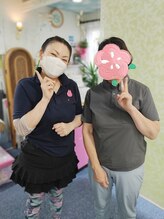 かおりビューティサロン/産後ママさんと一緒の写真
