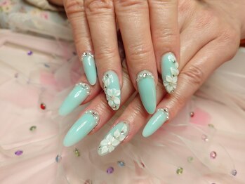 クリスタルネイル(CrystalNail)の写真/【スカルプ】他店オフ無料☆アートつけ放題¥14800は欲張りな貴女にぴったり♪長さ出し/パーツ持ち込み可