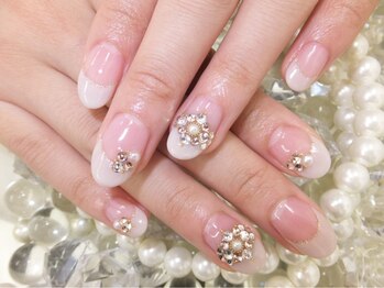 エスパルティール(Spartir)/ラインストーンネイル¥9300