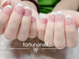 シンプル定番白フレンチ