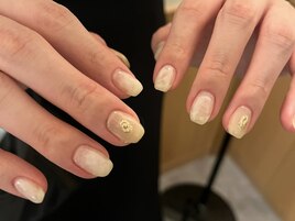 ゴールドニュアンスネイル