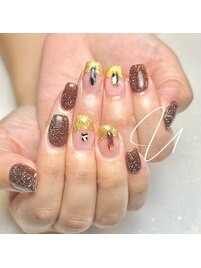 秋ラメフレンチネイル