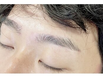 アーティット(Arthit)/メンズ眉ワックス