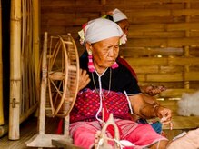 アジアンリラクゼーション ヴィラ 福岡東店(asian relaxation villa)/タイ：現代を生きる少数民族の村