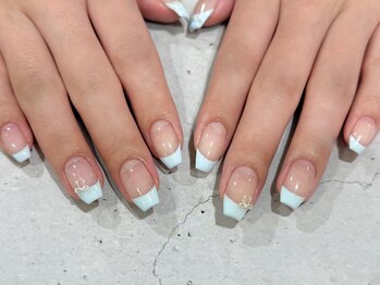 ローラン(LORAN)/爽やか水色フレンチネイル♪