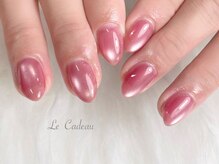 ルカドゥー(Le Cadeau)/マグネットネイル