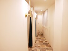 ラ エストロ 代官山(La Estro)/店舗内観＊柔らかい雰囲気の店内