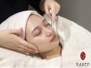 カレン 伊都店の写真/冬の乾燥に負けない肌づくりで内側から輝く美肌をサポート◎年齢を重ねるごとに増える悩みに寄り添います♪