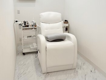 ブルームバイ エムズ(Bloom by m's)の写真/半個室の落ち着いた空間で快適施術♪