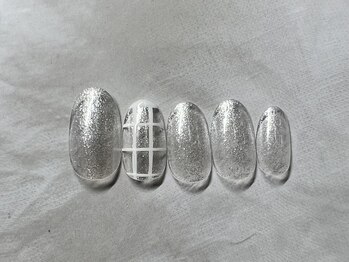 アミュレット(AMULET)/8月定額　4950円(税込)