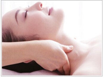 サレーヌ フェイシャルサロン 自由が丘店/6.首&肩&デコルテマッサージ