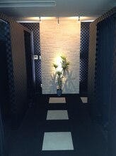 癒し空間 リラーク 神田/店内通路