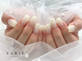 ホワイトグラデーション