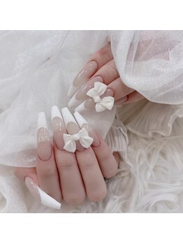 リンドネイル バイ モカ アンド ララ(Lind nail by moca and LaLa)/白フレンチ