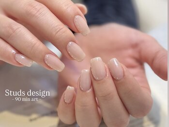 リン 恵比寿(RiN.)/スタッズネイル　akane