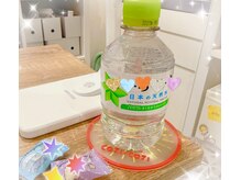 からふるの雰囲気（少しですが、施術のお供に飲み物と飴ちゃんをどうぞ♪）