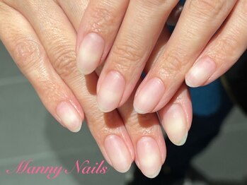 マニーネイルズ(Manny Nails)の写真/深爪、薄爪、割れやすい、短い…どんな爪の悩みもご相談下さい！健康な爪を維持しながらネイルを楽しめる♪