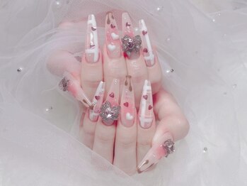 ルル 関内(LuLu)の写真/【デザイン持ち込みOK☆】爪が短い方や形が気になる方に◎長さ出しで指先をすらっとキレイに見せます♪