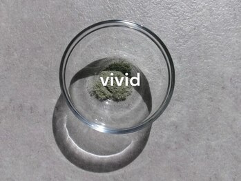 ヴィヴィッド(vivid)の写真/剥けないハーブピーリングで陶器のようなつるんとした肌へ☆施術後速攻トーンアップで透明感を実感◎