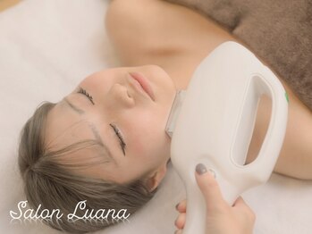サロン ルアナ(salon luana)の写真/【小顔速攻実感！脱毛効果もある光フェイシャル】ピーリング/ニキビケア/肌質改善/リフトアップ