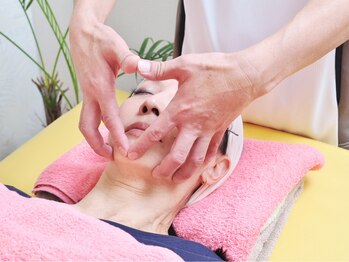 さわやかコリニック/顔筋整体