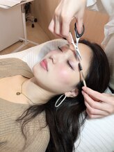 ナーズ アイラッシュ アンド アイブロウ バイ メディカルサロン(NAZ)/眉カット、毛抜き、シェービング