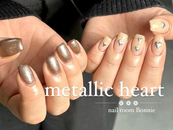 ボニー(Bonnie)/metallic heart art