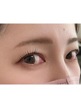 ナチュラル上品な目元にしたい