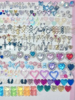 ファラウェイネイル(Faraway nail)/珍しいパーツも揃えてます◎