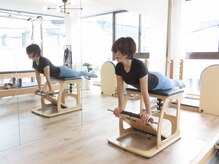 ピラティスユー(PILATES U)/マシンピラティス施術写真