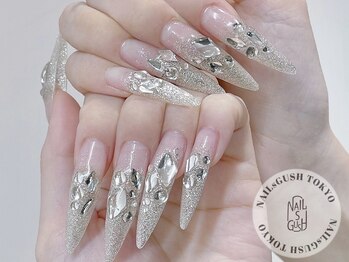 ネイルズガッシュトウキョウ 横浜西口店(NAILsGUSH TOKYO)の写真/【スカルプ】深爪や折れてしまった爪も美しいフォルムで長さだし♪綺麗め/ゴテゴテ/ナチュラルも◎