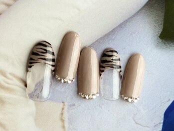 ネイルサロンフォーユー(for u)/ゼブラフレンチ￥６９８０