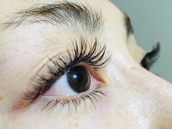 ランプリール アイラッシュサロン/上下マツエク☆