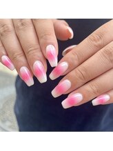 ラフィーナ(RAFFINA)/ワンホンチークネイル