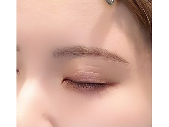 ビューステージ アイブロウサロン 吉祥寺/優しめアーチ眉