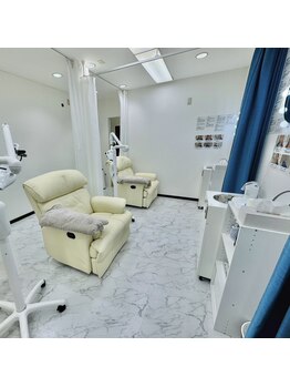 ホワイトニングショップ 岐阜駅前/【店内2】2名様同時施術可能◎